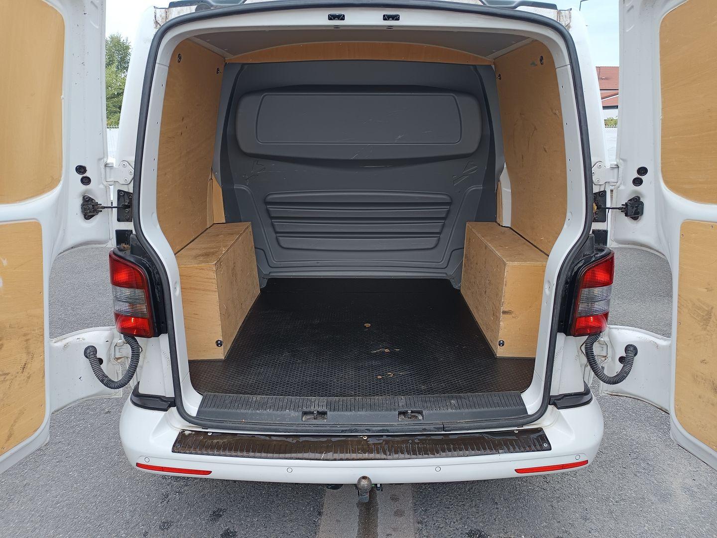 VOLKSWAGEN TRANSPORTER FG