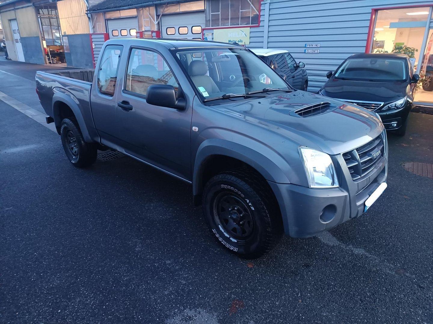 ISUZU D-MAX