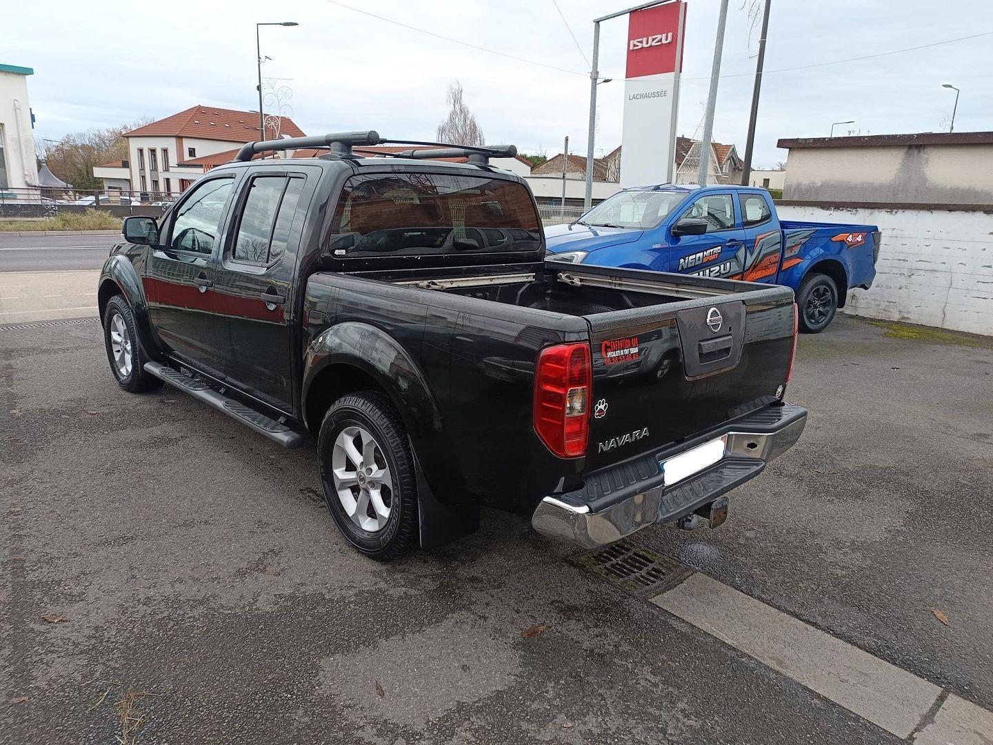 NISSAN NAVARA