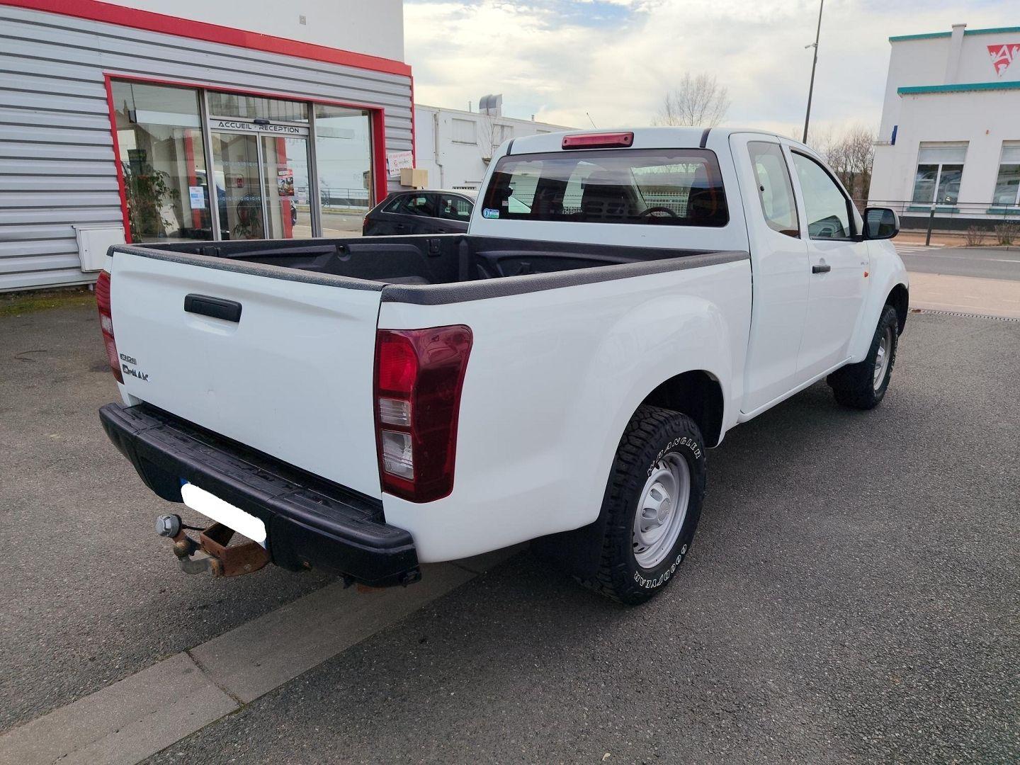 ISUZU D-MAX