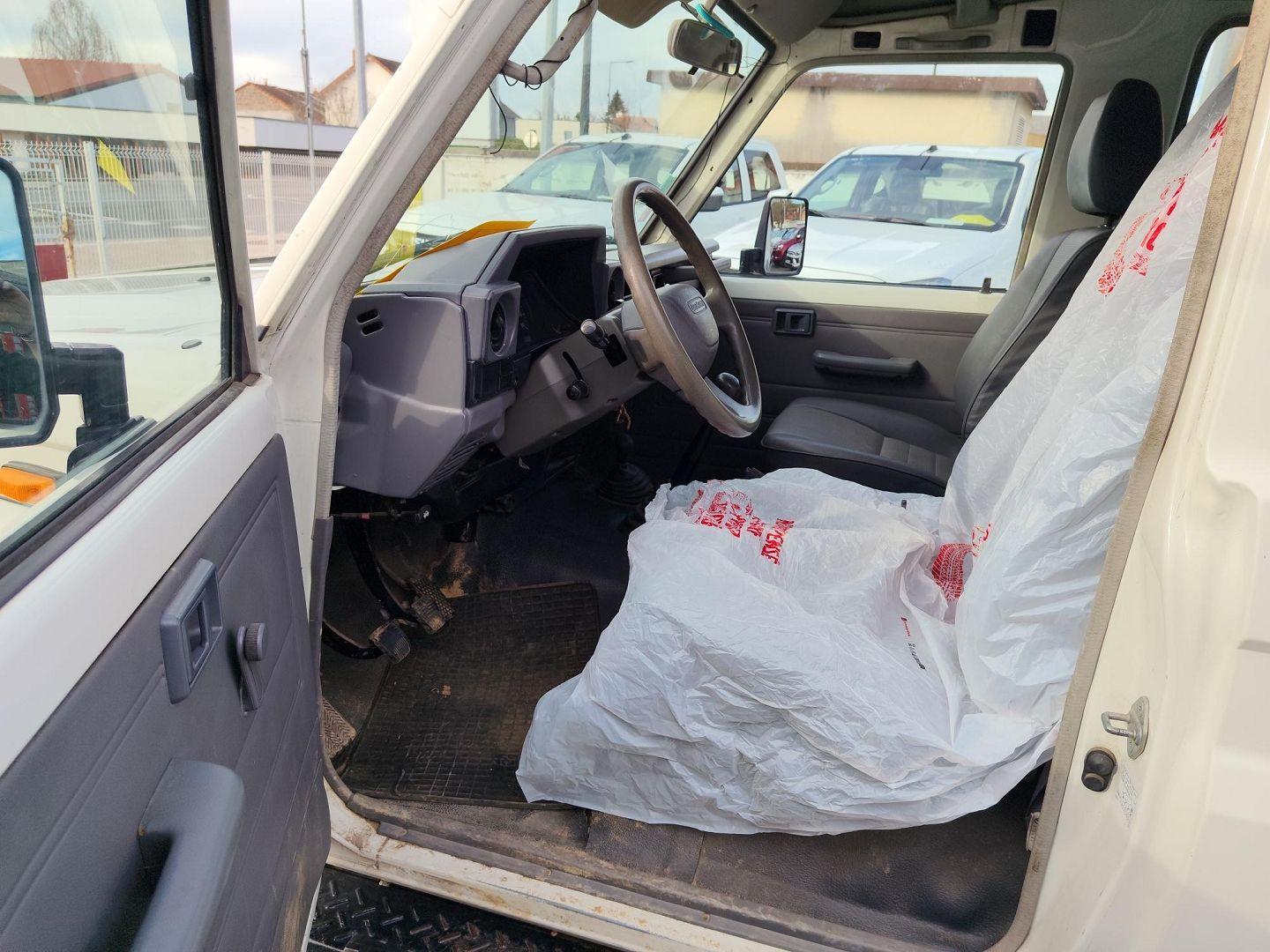 TOYOTA LAND CRUISER SW