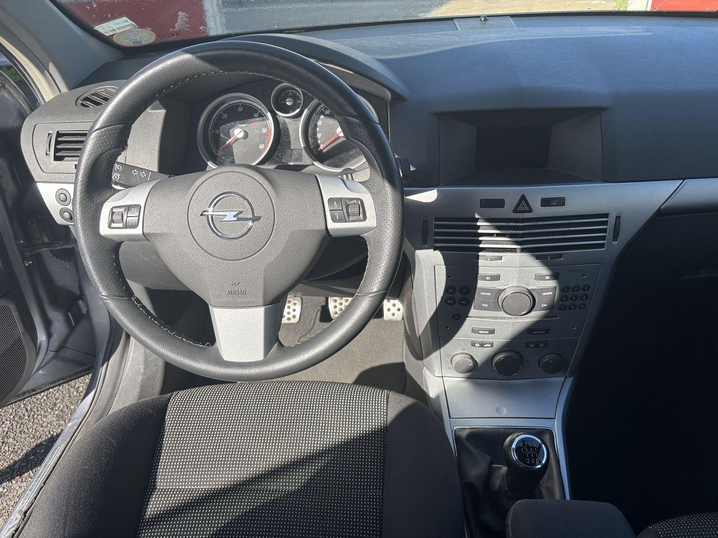 OPEL ASTRA GTC
