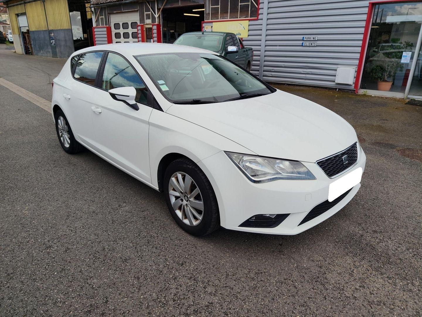 SEAT LEON