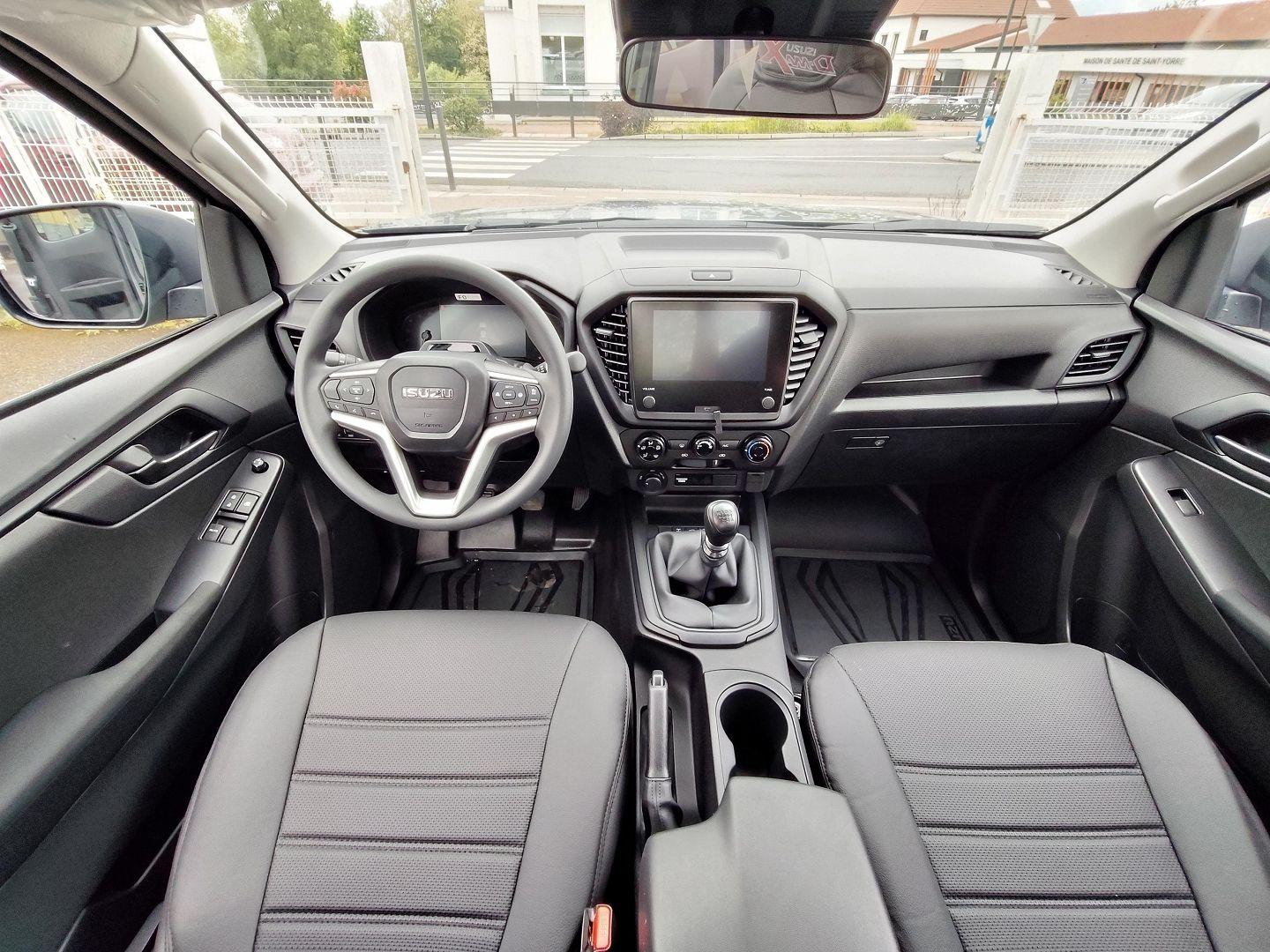 ISUZU D-MAX
