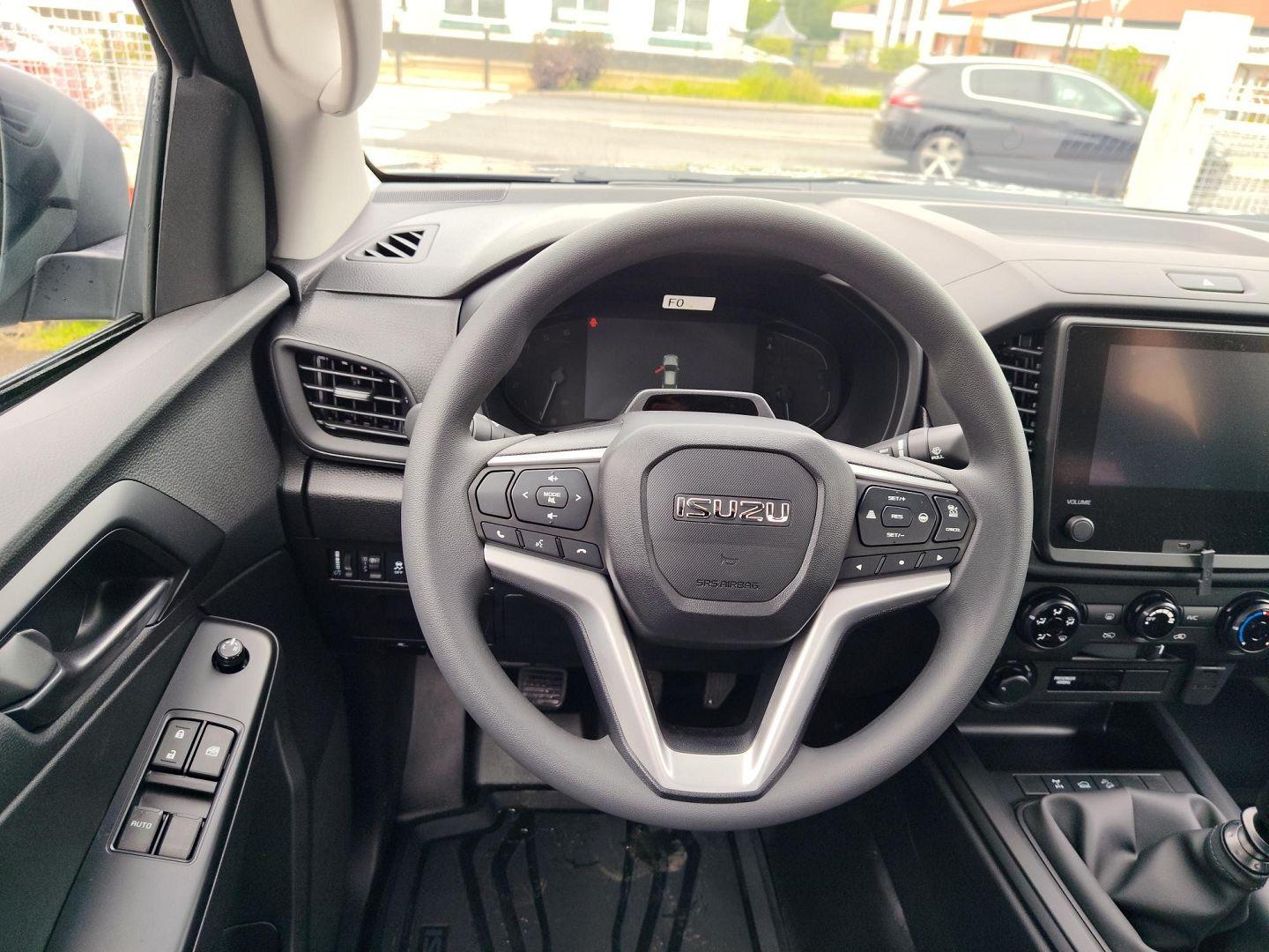ISUZU D-MAX