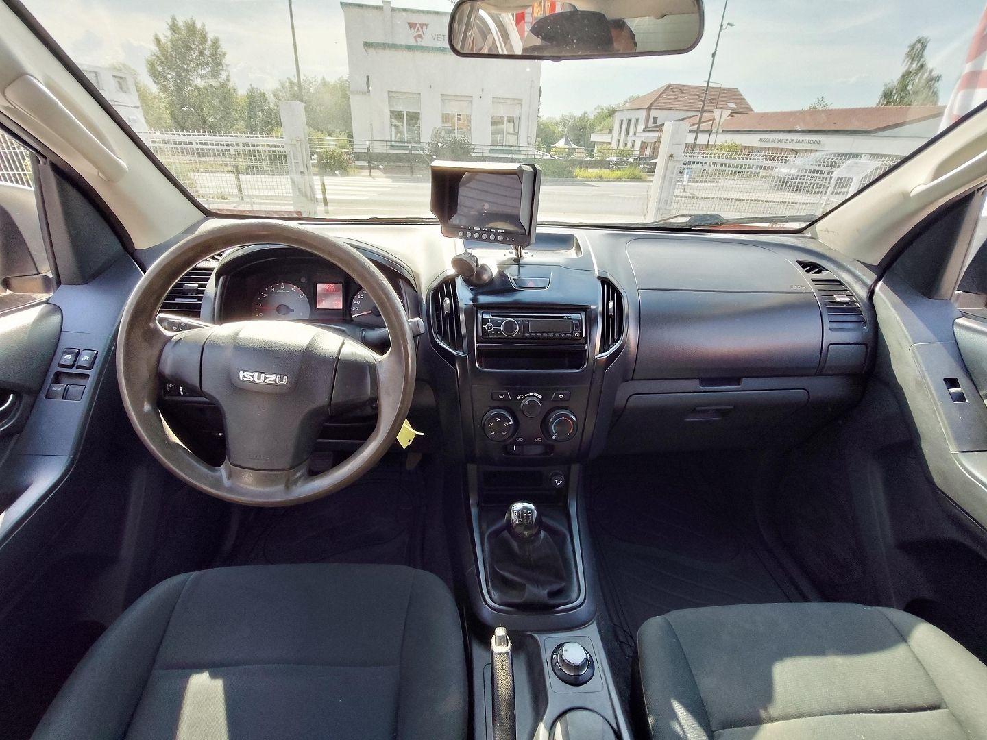 ISUZU D-MAX