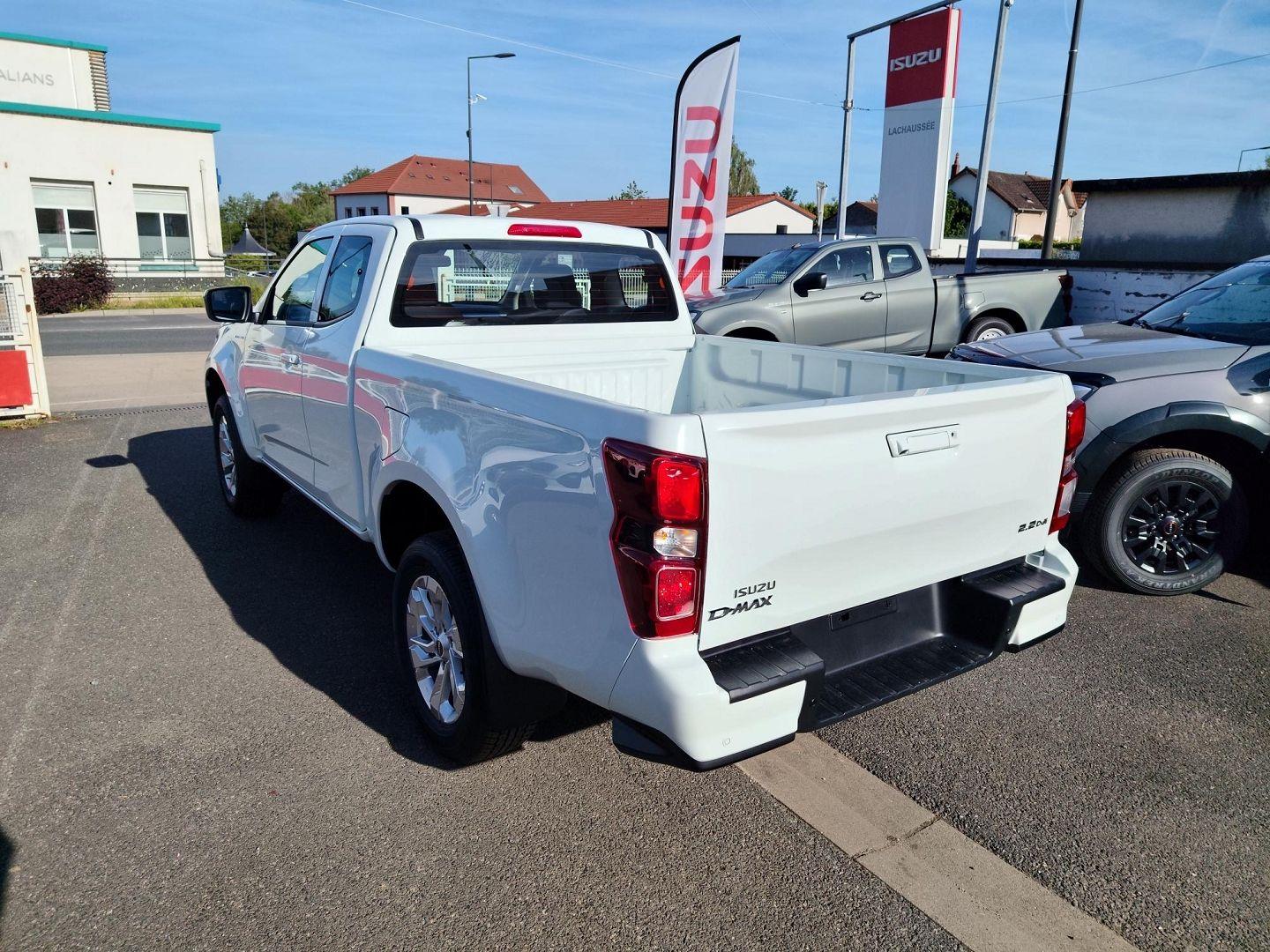 ISUZU D-MAX