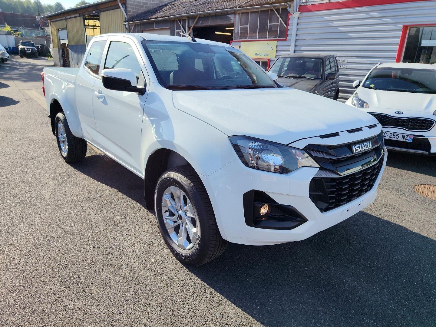 ISUZU D-MAX