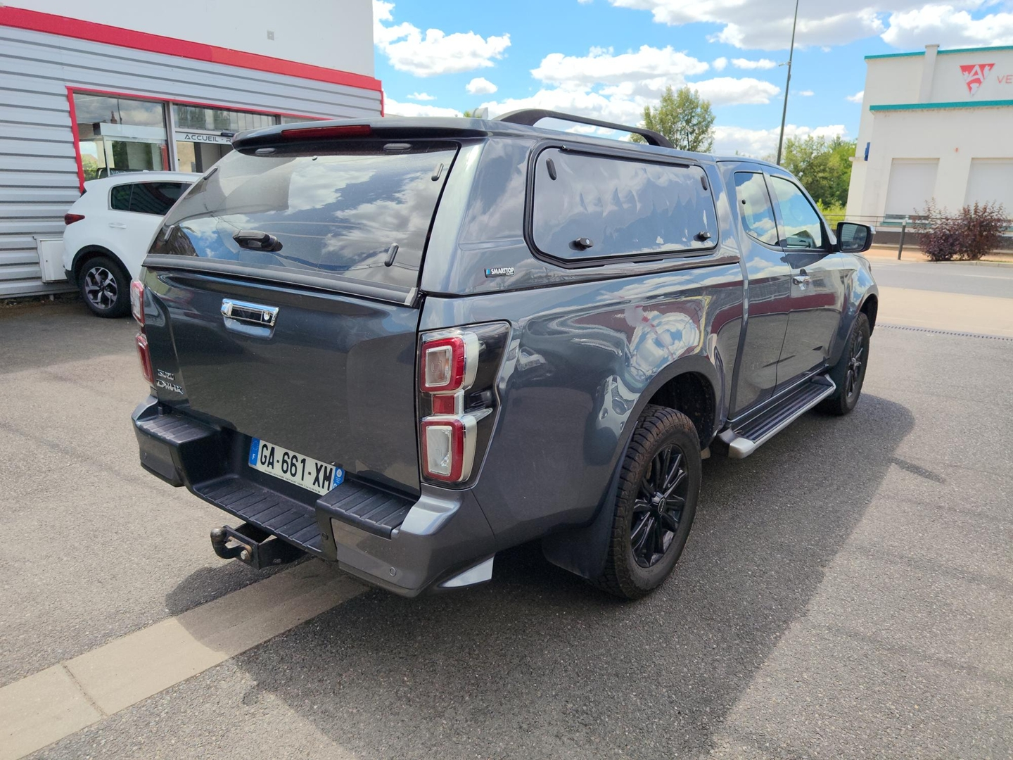 ISUZU D-MAX