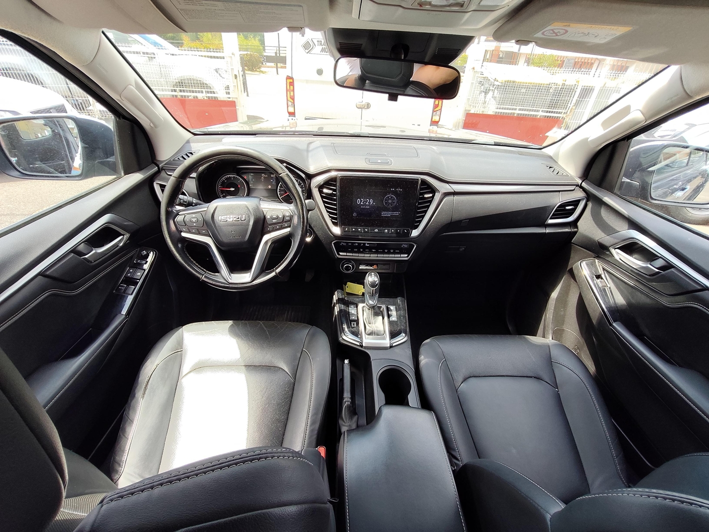 ISUZU D-MAX