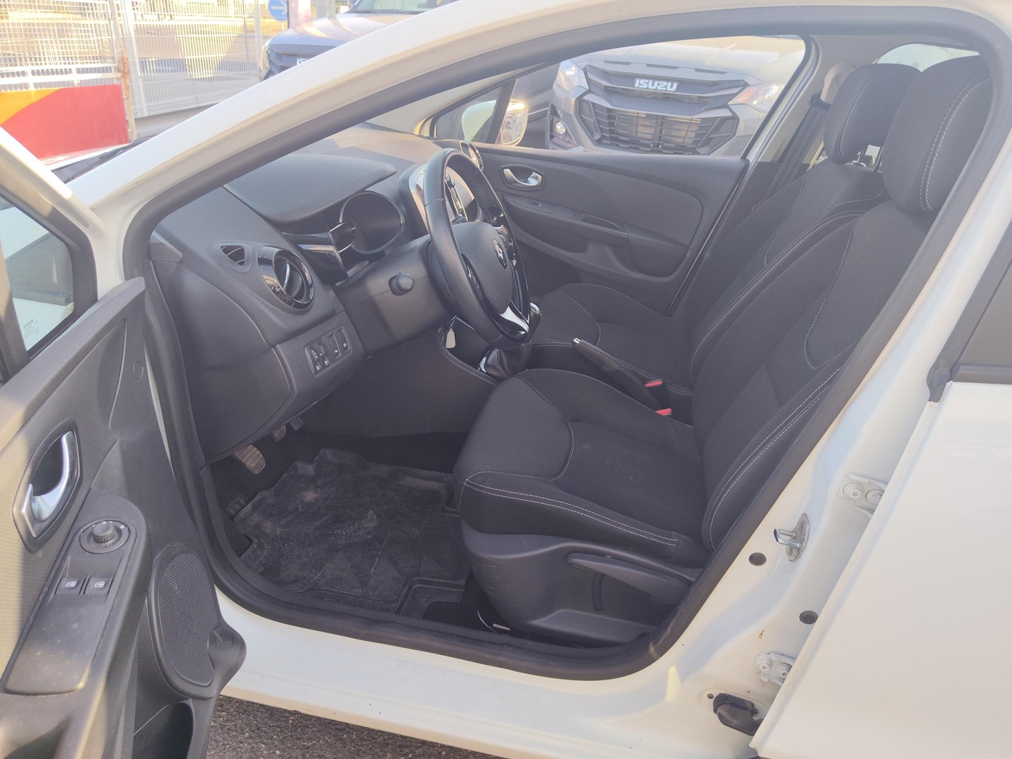 RENAULT CLIO IV