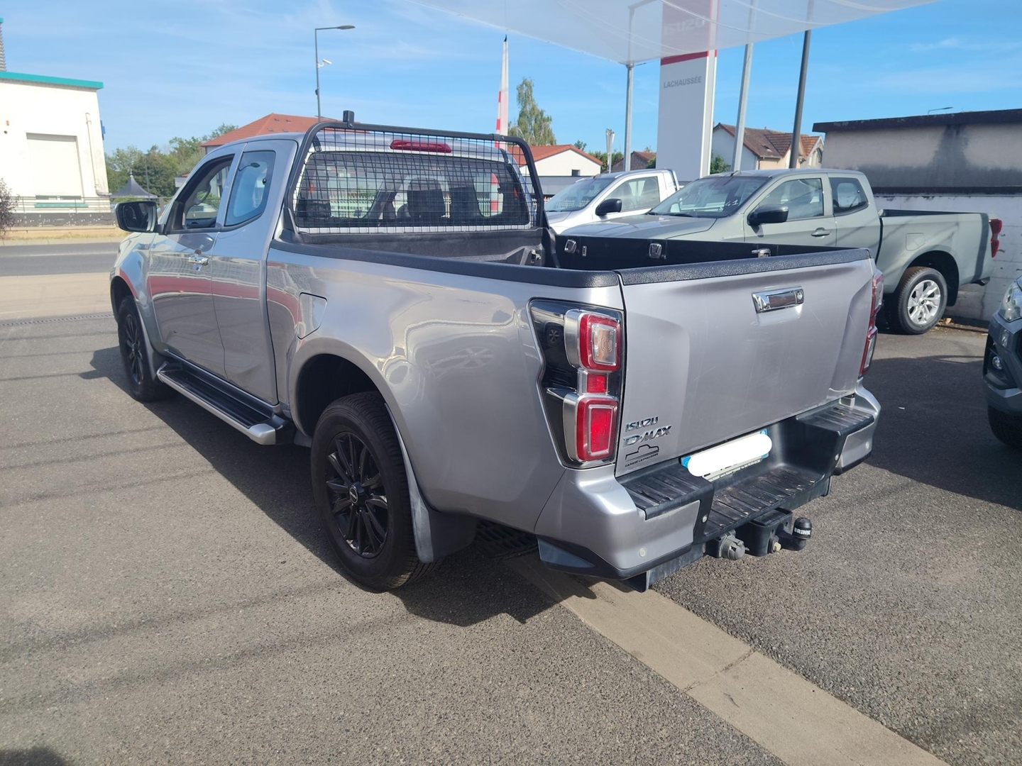ISUZU D-MAX