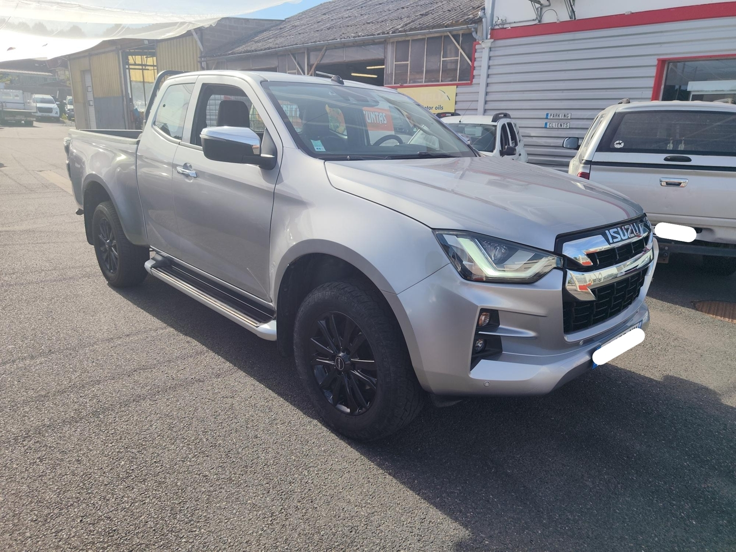 ISUZU D-MAX