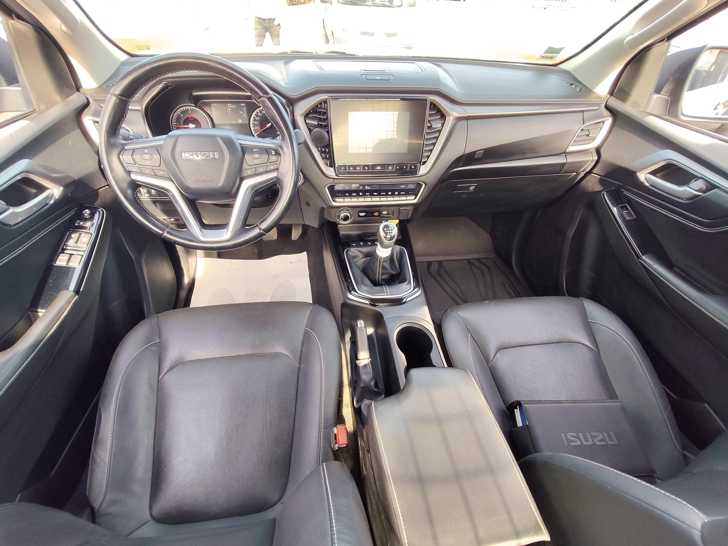 ISUZU D-MAX