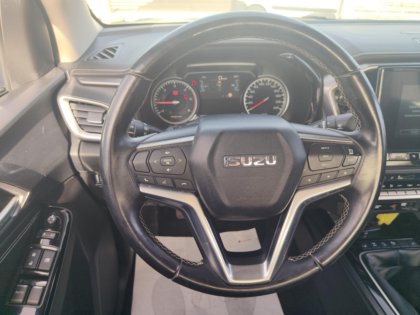 ISUZU D-MAX