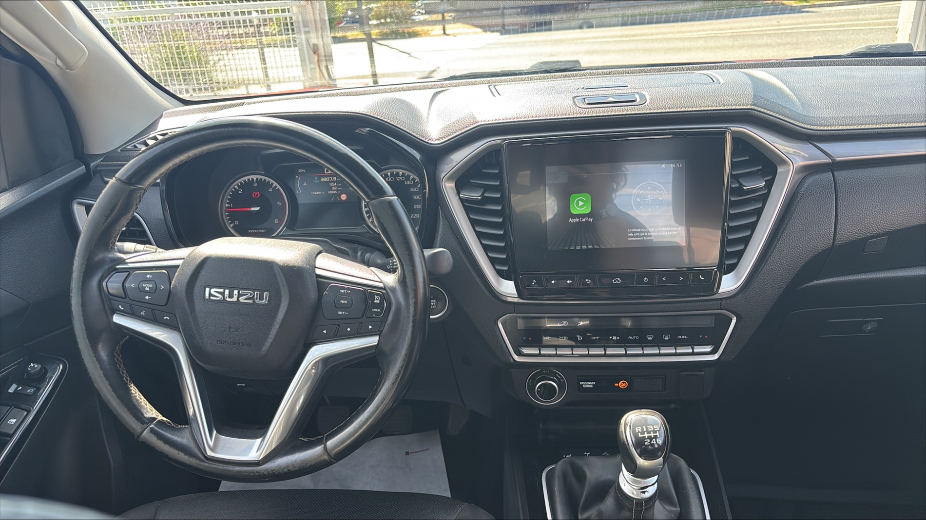 ISUZU D-MAX
